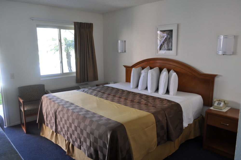 Motel 6-Ventura, Ca - Downtown Екстер'єр фото