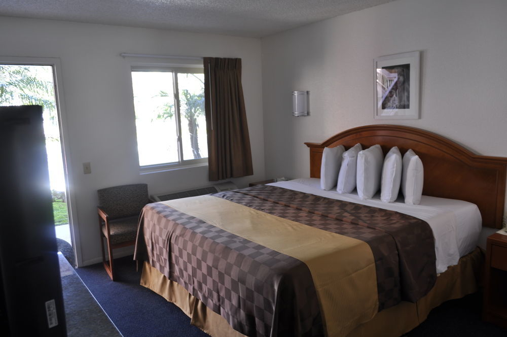 Motel 6-Ventura, Ca - Downtown Екстер'єр фото