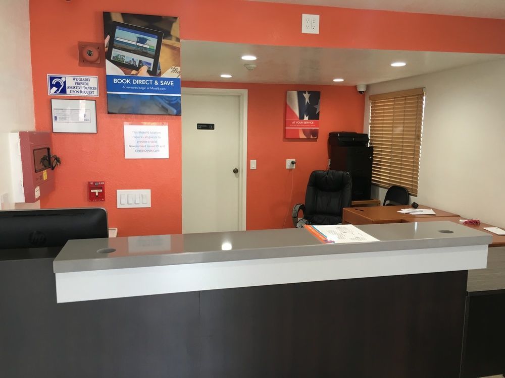 Motel 6-Ventura, Ca - Downtown Екстер'єр фото